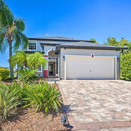 Magnificent Kissimmee Home With Water Views!